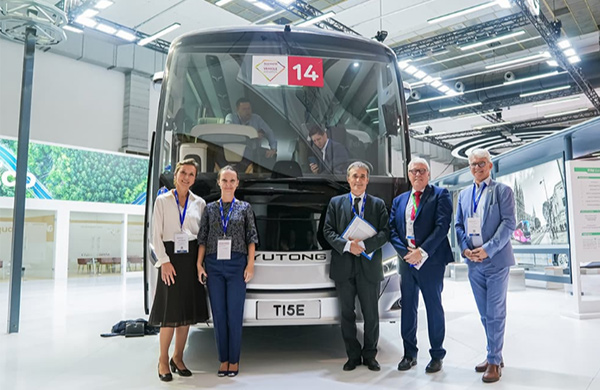 فازت Yutong فيBusworld 2023 بجائزة التصميم وجائزة البيئة.