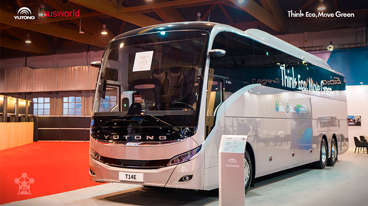Yutong تطلق تقنية EV Long-Life في معرض Busworld Europe 2025، وتحرز سبع جوائز رئيسية